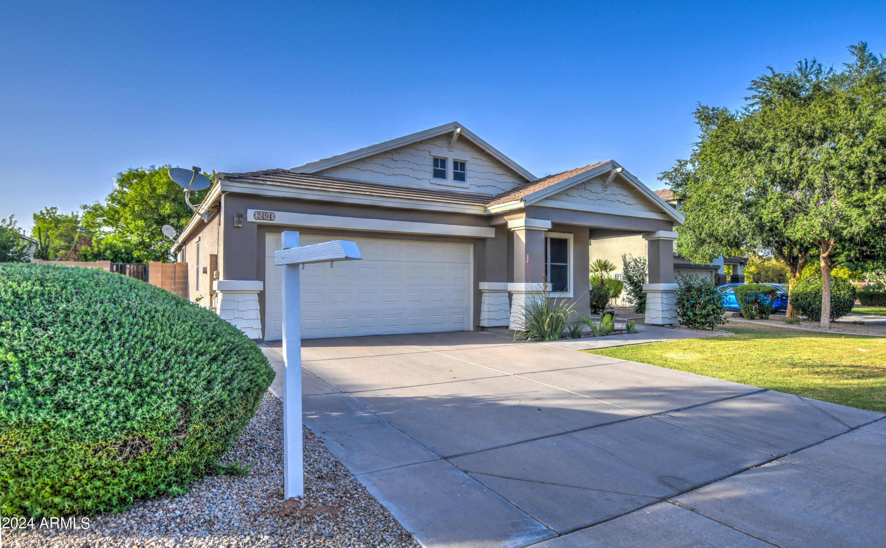 2494 East Del Rio Court Gilbert, AZ 85295 - Photo 2 of 25 Front