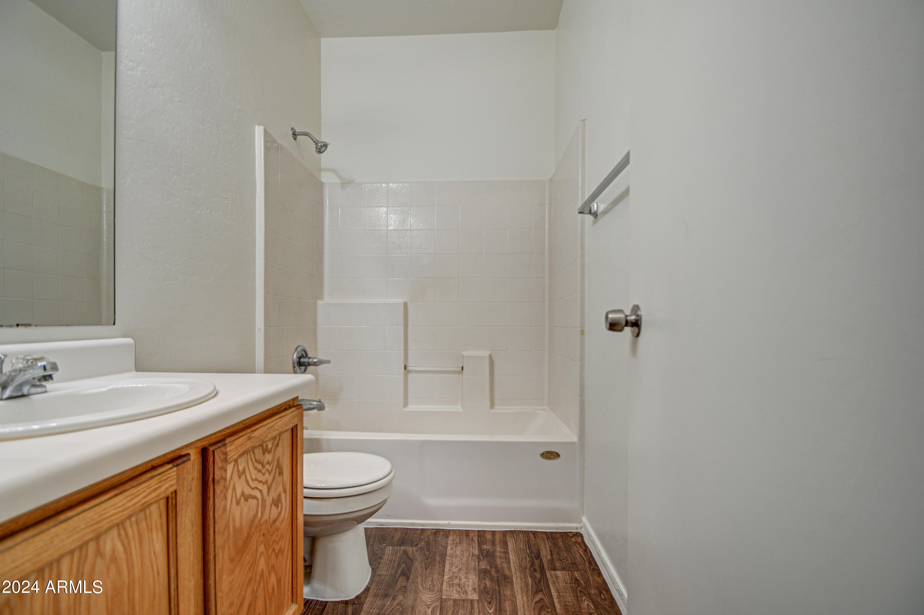 2494 East Del Rio Court Gilbert, AZ 85295 - Photo 21 of 25 Bathroom
