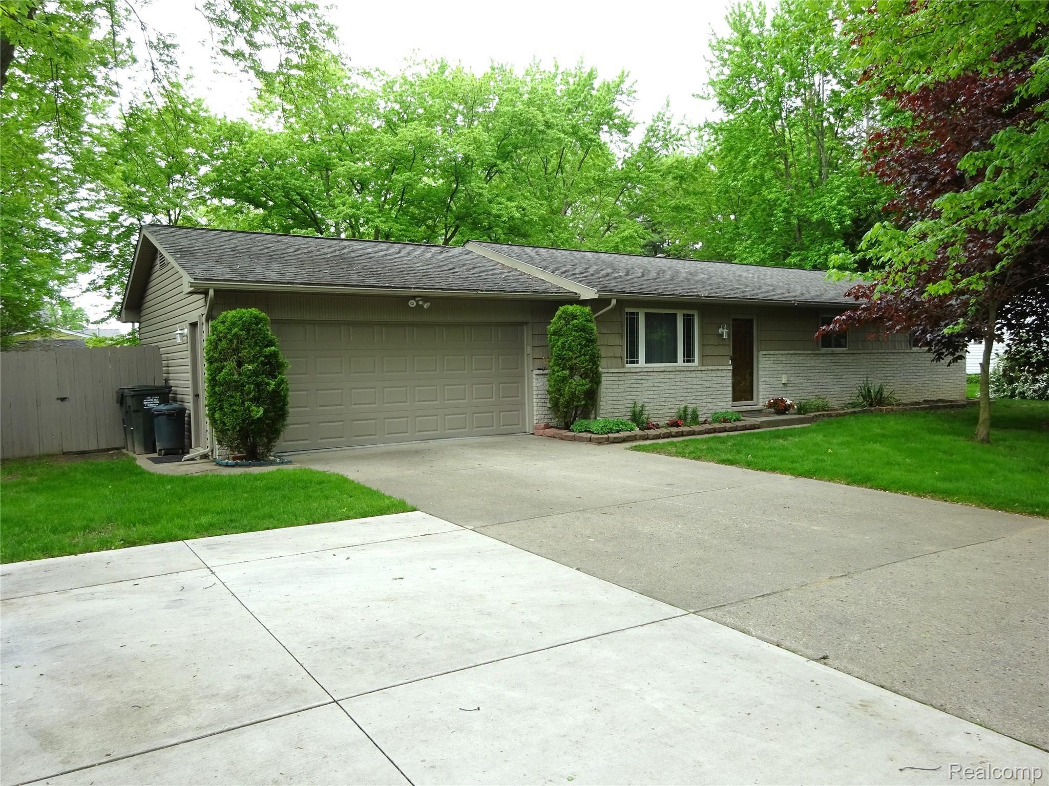 3760 John R Road Rochester, MI 48307 - Photo 1 of 27 004.JPG