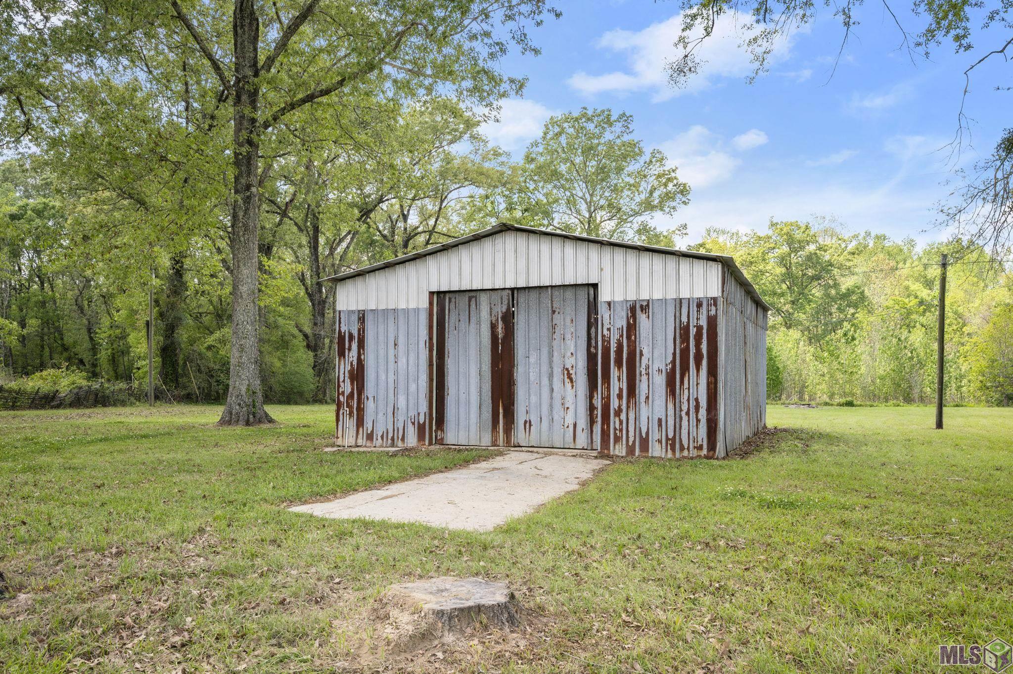 19625 Barnett Road Zachary, LA 70791 - Photo 20 of 26 Metal Workshop