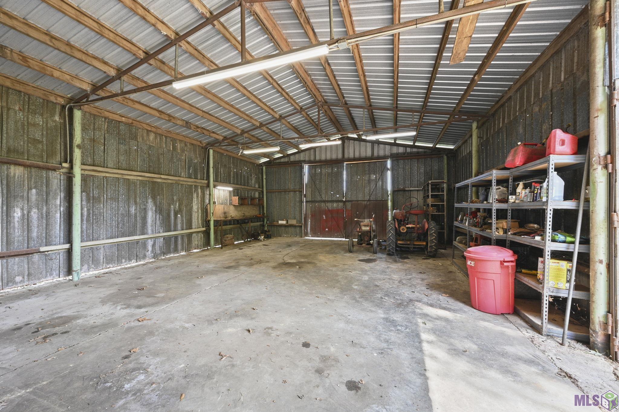 19625 Barnett Road Zachary, LA 70791 - Photo 21 of 26 Metal Workshop