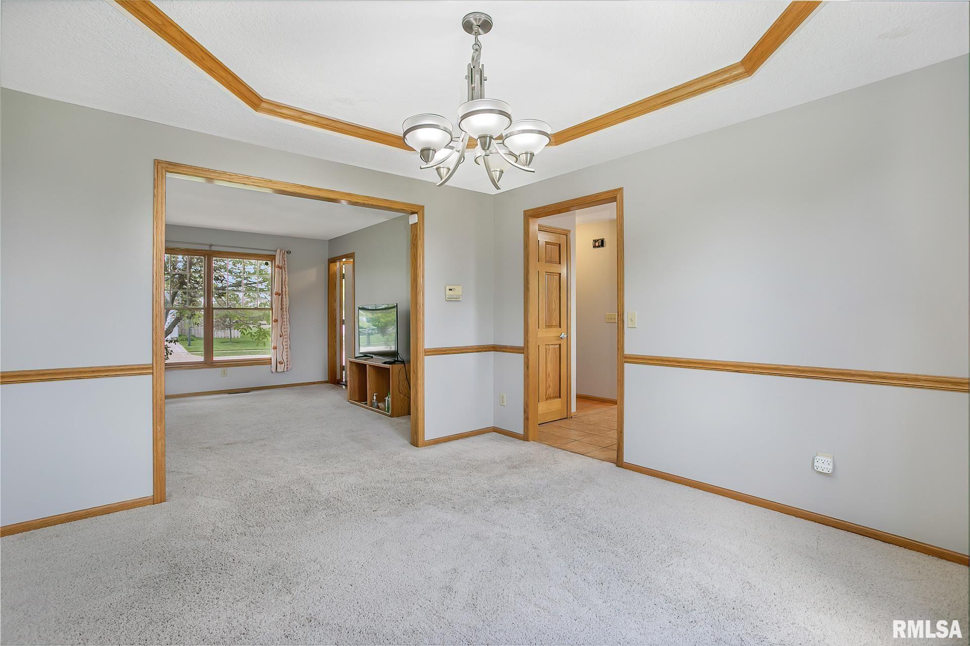 2085 Ashford Road Bettendorf, IA 52722 - Photo 8 of 32 Gallery Image 8