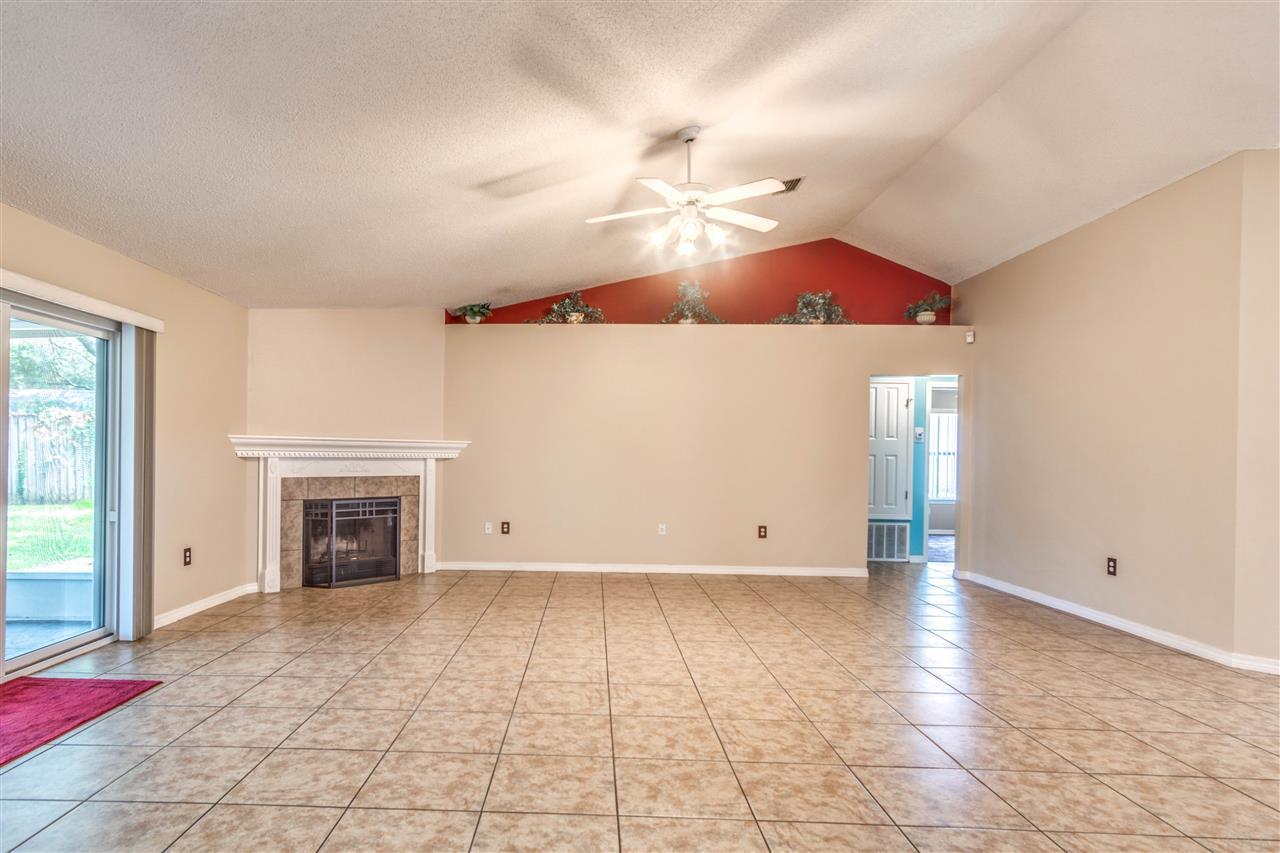 723 Riva Ridge Drive Crestview, FL 32539 - Photo 6 of 33