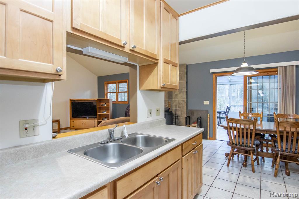4285 Poplar Road Lincoln, MI 48742 - Photo 10 of 32