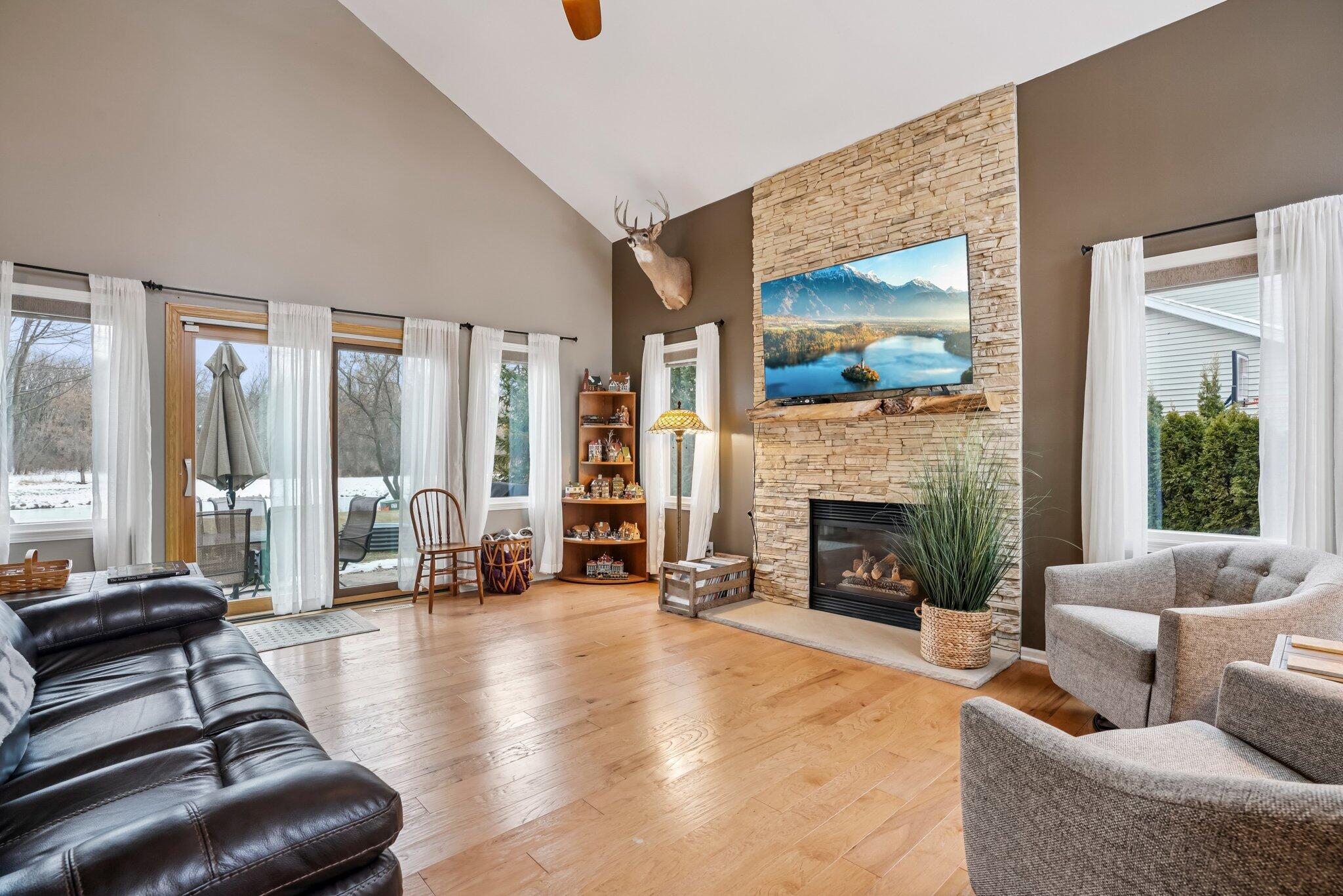 2245 Patrick Lane Waukesha, WI 53188 - Photo 7 of 55 9-web-or-mls-Patrick Ln-S2312-009