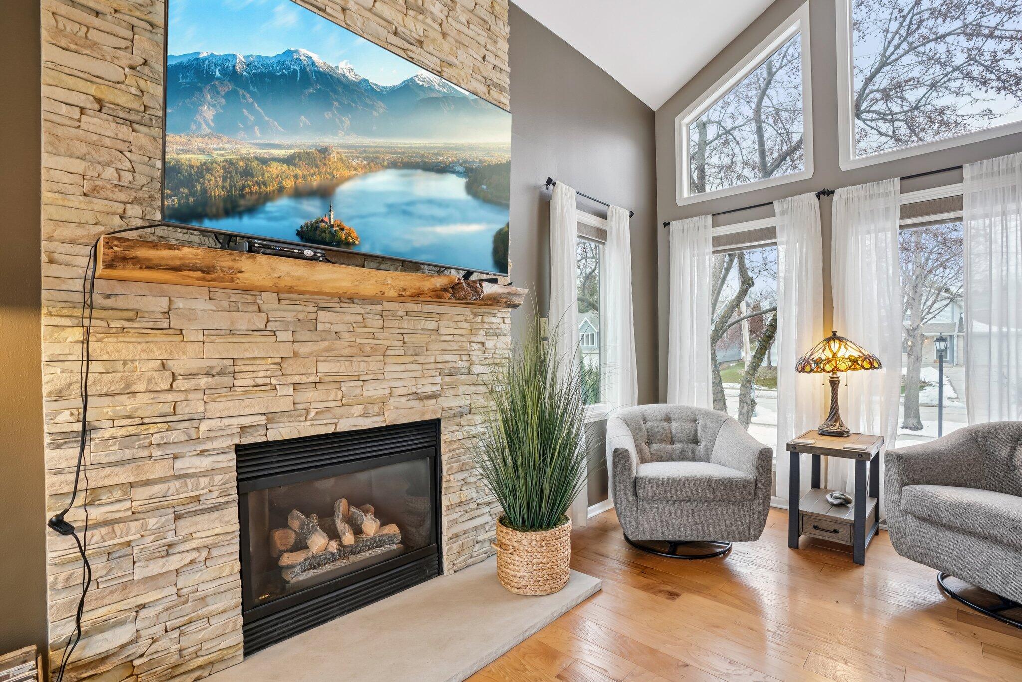 2245 Patrick Lane Waukesha, WI 53188 - Photo 13 of 55 13-web-or-mls-Patrick Ln-S2312-013