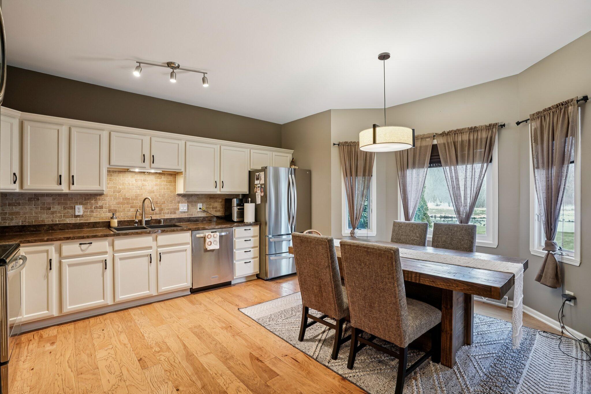 2245 Patrick Lane Waukesha, WI 53188 - Photo 16 of 55 16-web-or-mls-Patrick Ln-S2312-016