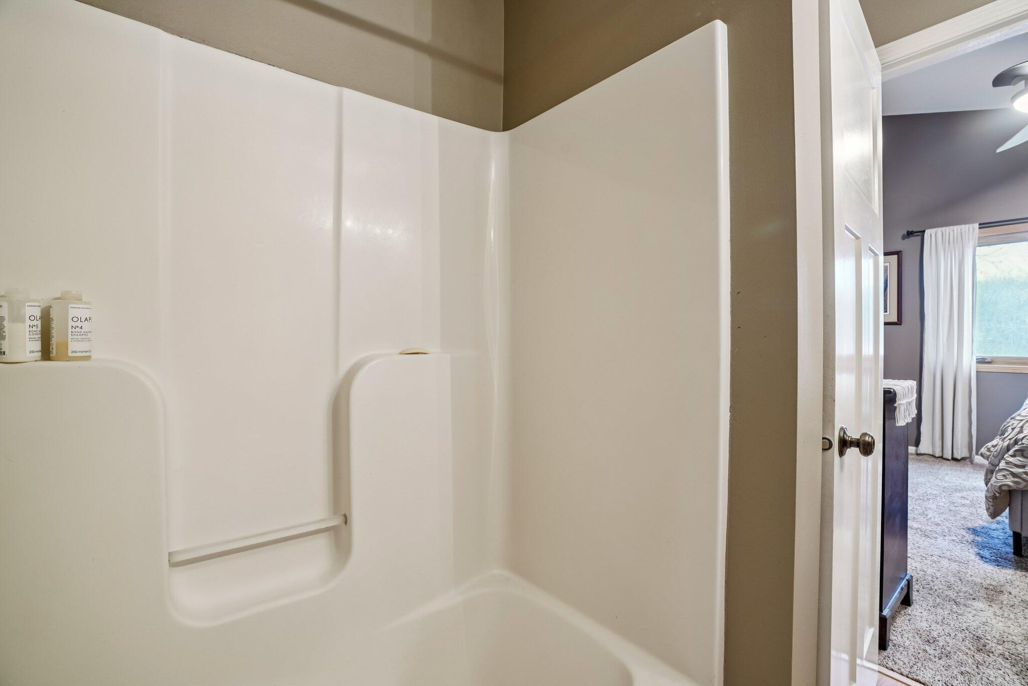 2245 Patrick Lane Waukesha, WI 53188 - Photo 28 of 55 28-web-or-mls-Patrick Ln-S2312-028