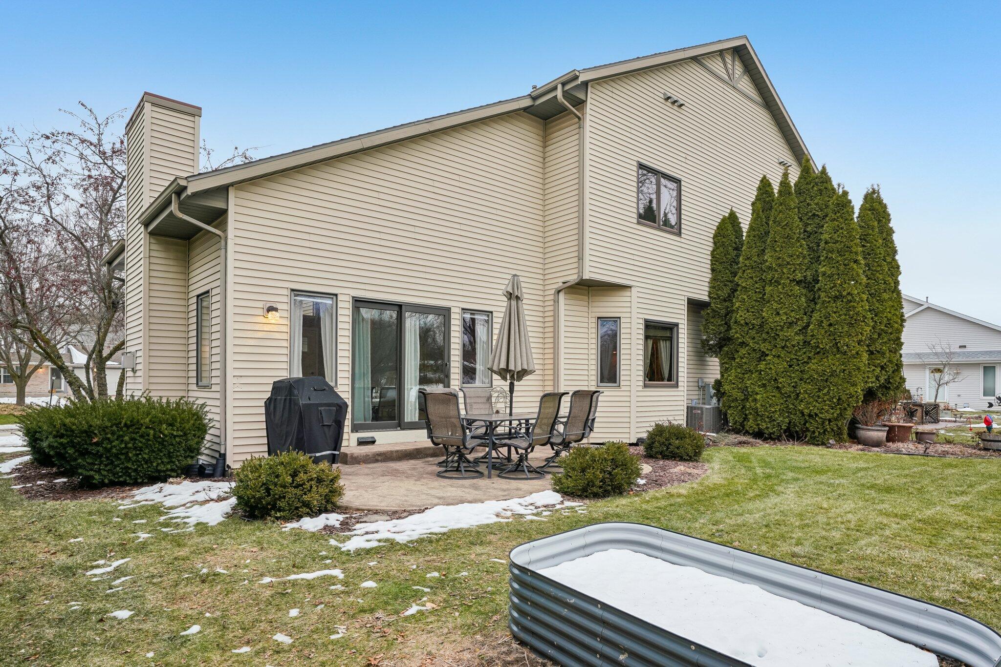 2245 Patrick Lane Waukesha, WI 53188 - Photo 37 of 55 40-web-or-mls-Patrick Ln-S2312-040