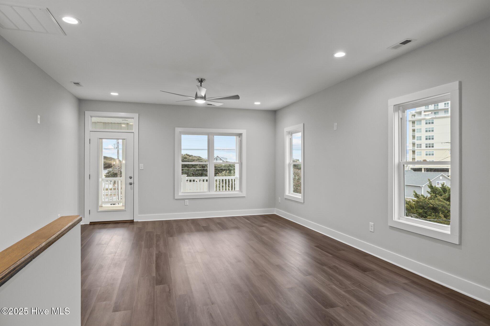 1374 Salter Path Road Atlantic Beach, NC 28512 - Photo 11 of 72 Living