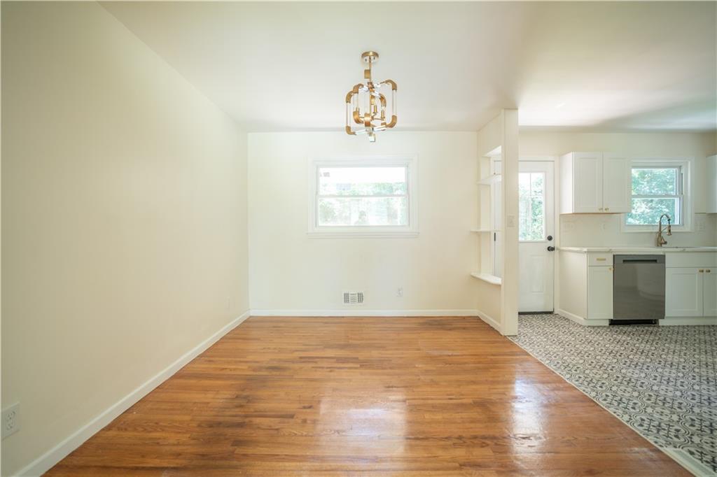 2524 Glenrock Drive Decatur, GA 30032 - Photo 12 of 39