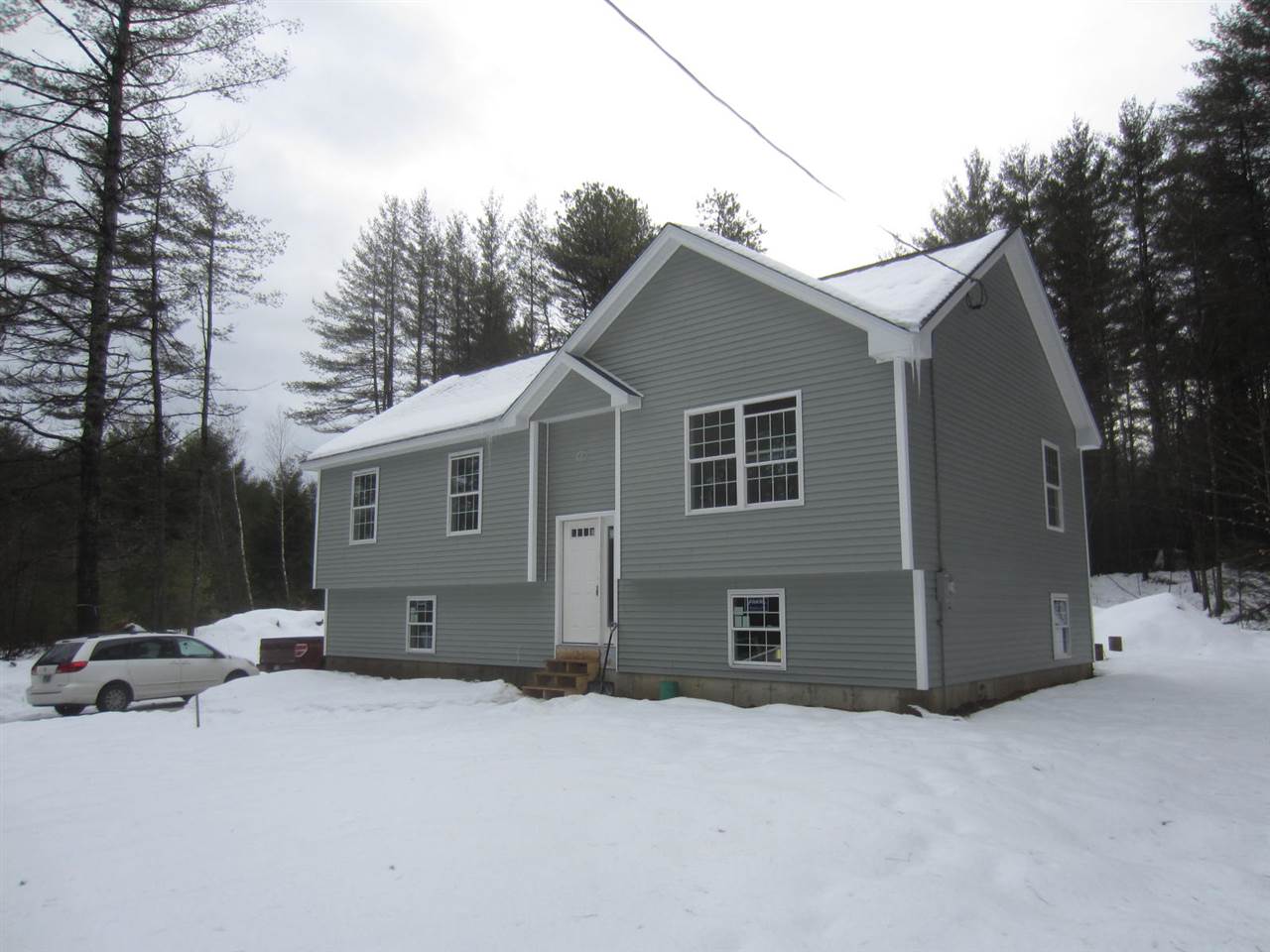 35 Hilliard Road Chichester, NH 03258 - Photo 2 of 21