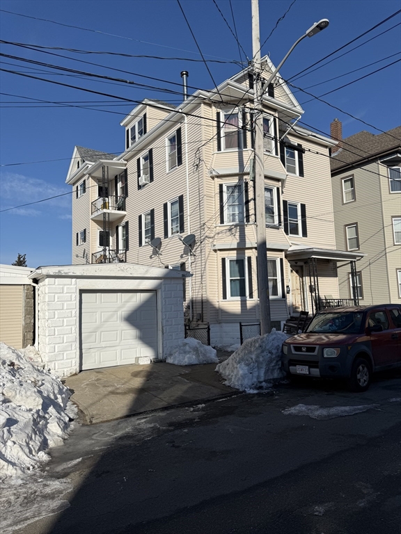 9 Stapleton Street New Bedford, MA 02744 - Photo 3 of 13