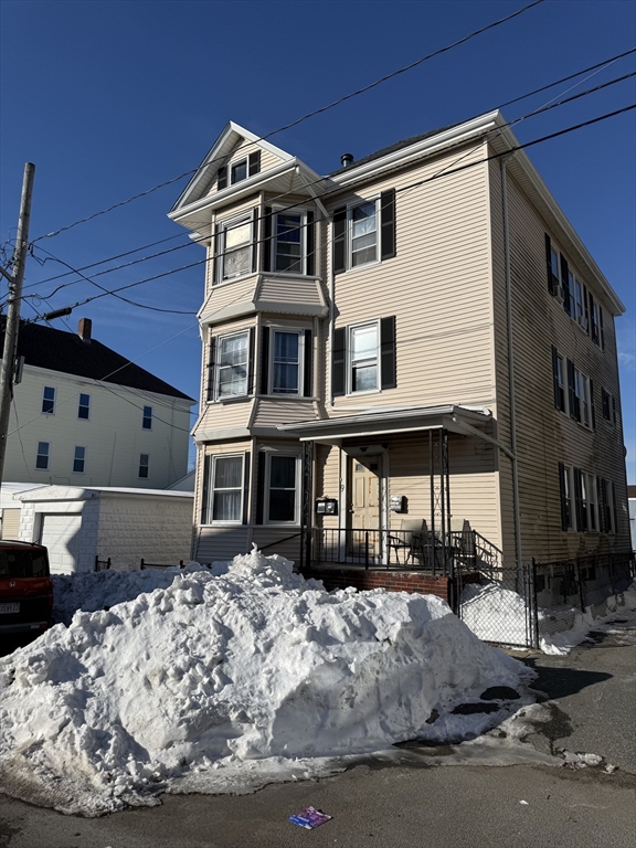 9 Stapleton Street New Bedford, MA 02744 - Photo 5 of 13