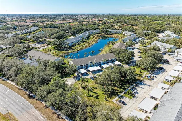$250,000 | 416 Laurel Lake Drive, Unit 202, Venice, FL 34292