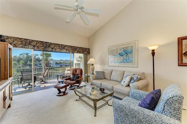 $250,000 | 416 Laurel Lake Drive, Unit 202, Venice, FL 34292