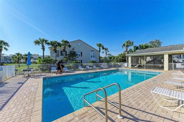 $250,000 | 416 Laurel Lake Drive, Unit 202, Venice, FL 34292