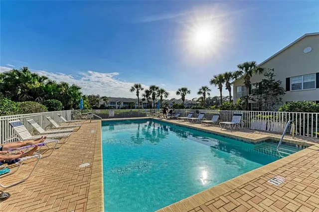$250,000 | 416 Laurel Lake Drive, Unit 202, Venice, FL 34292