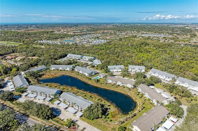 $250,000 | 416 Laurel Lake Drive, Unit 202, Venice, FL 34292