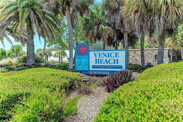 $250,000 | 416 Laurel Lake Drive, Unit 202, Venice, FL 34292