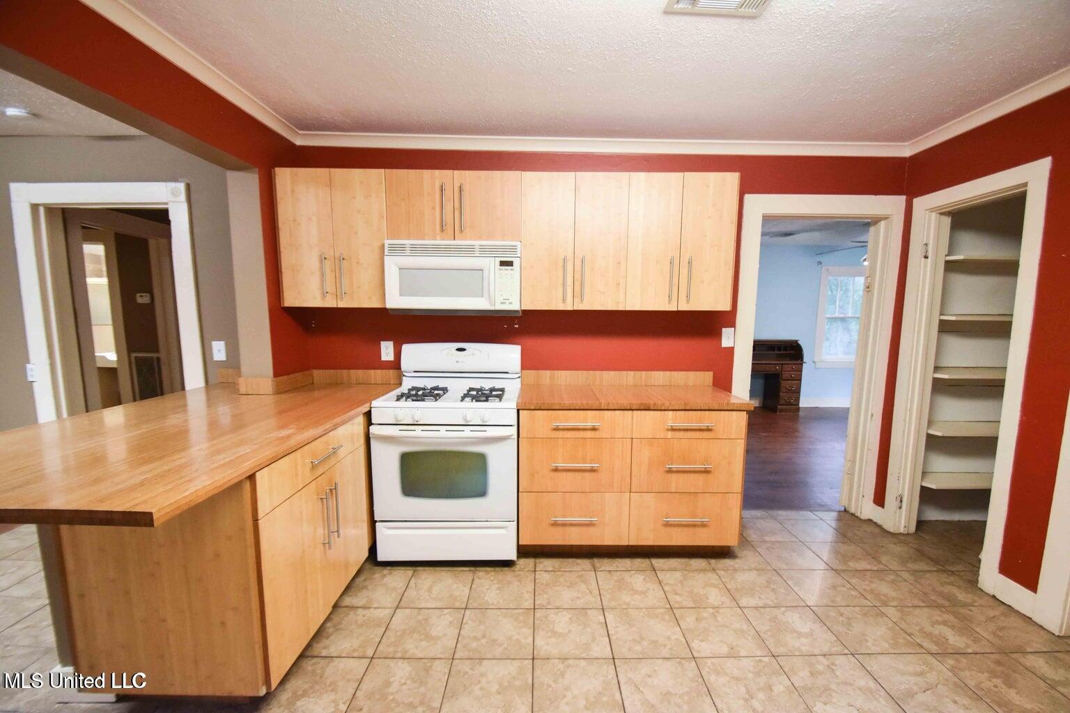 104 Overby Street Brandon, MS 39042 - Photo 5 of 16 20220104232508731757000000-o