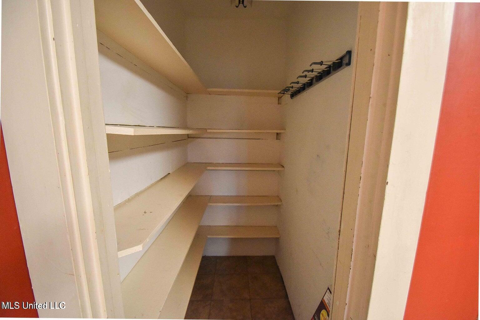 104 Overby Street Brandon, MS 39042 - Photo 8 of 16 20220104232508869896000000-o