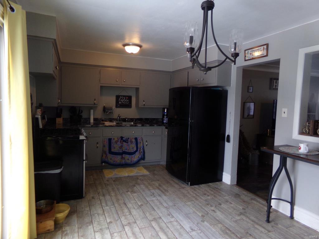 631 Royal Heights Road Belleville, IL 62226 - Photo 13 of 27 Gallery Image 13