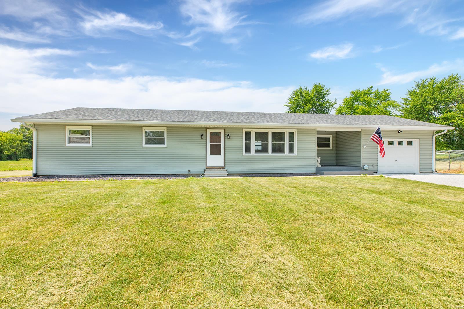 4519 Shipman Cutoff Road Bunker Hill, IL 62014 - Photo 2 of 52 Gallery Image 2