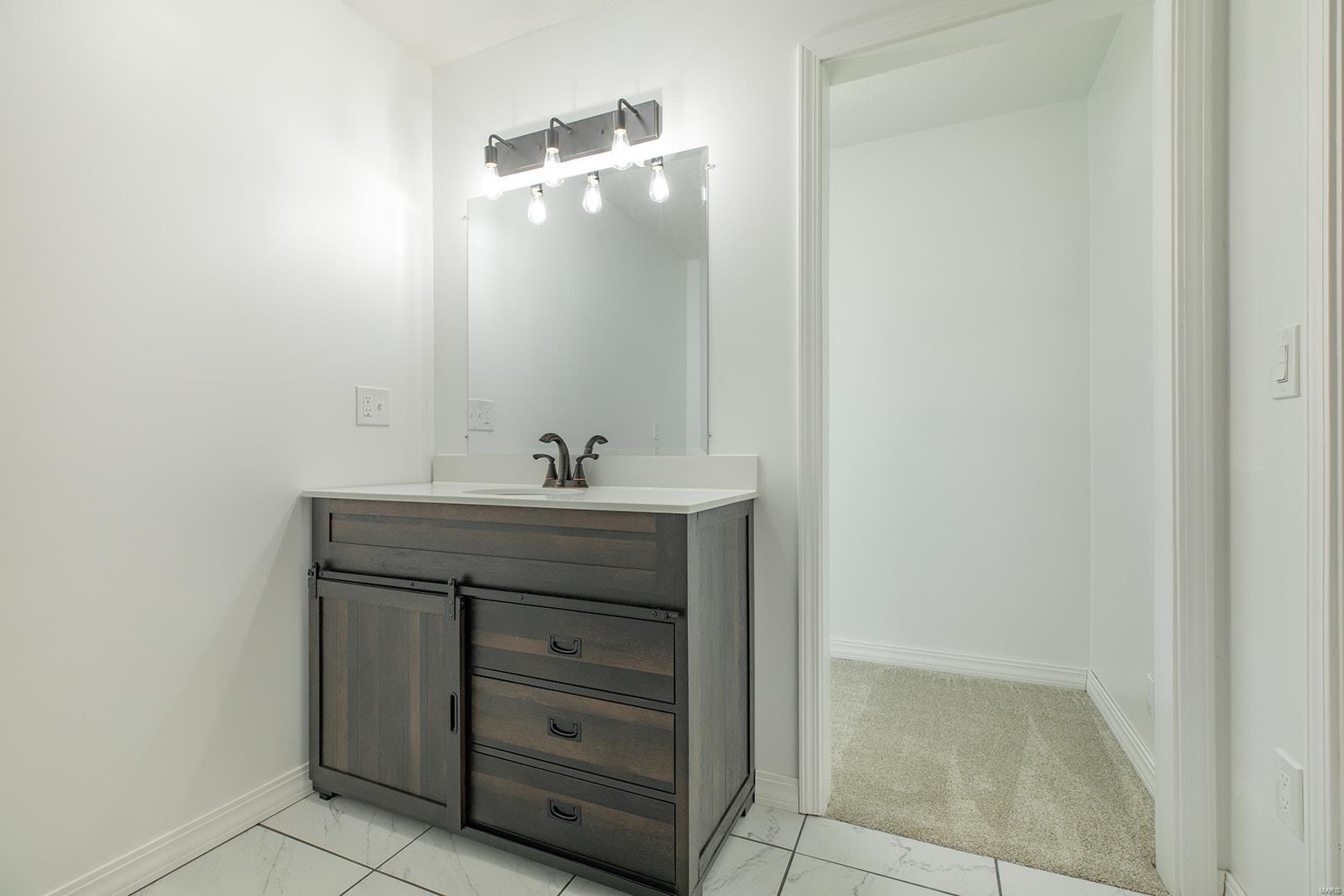 4519 Shipman Cutoff Road Bunker Hill, IL 62014 - Photo 33 of 52 Gallery Image 33