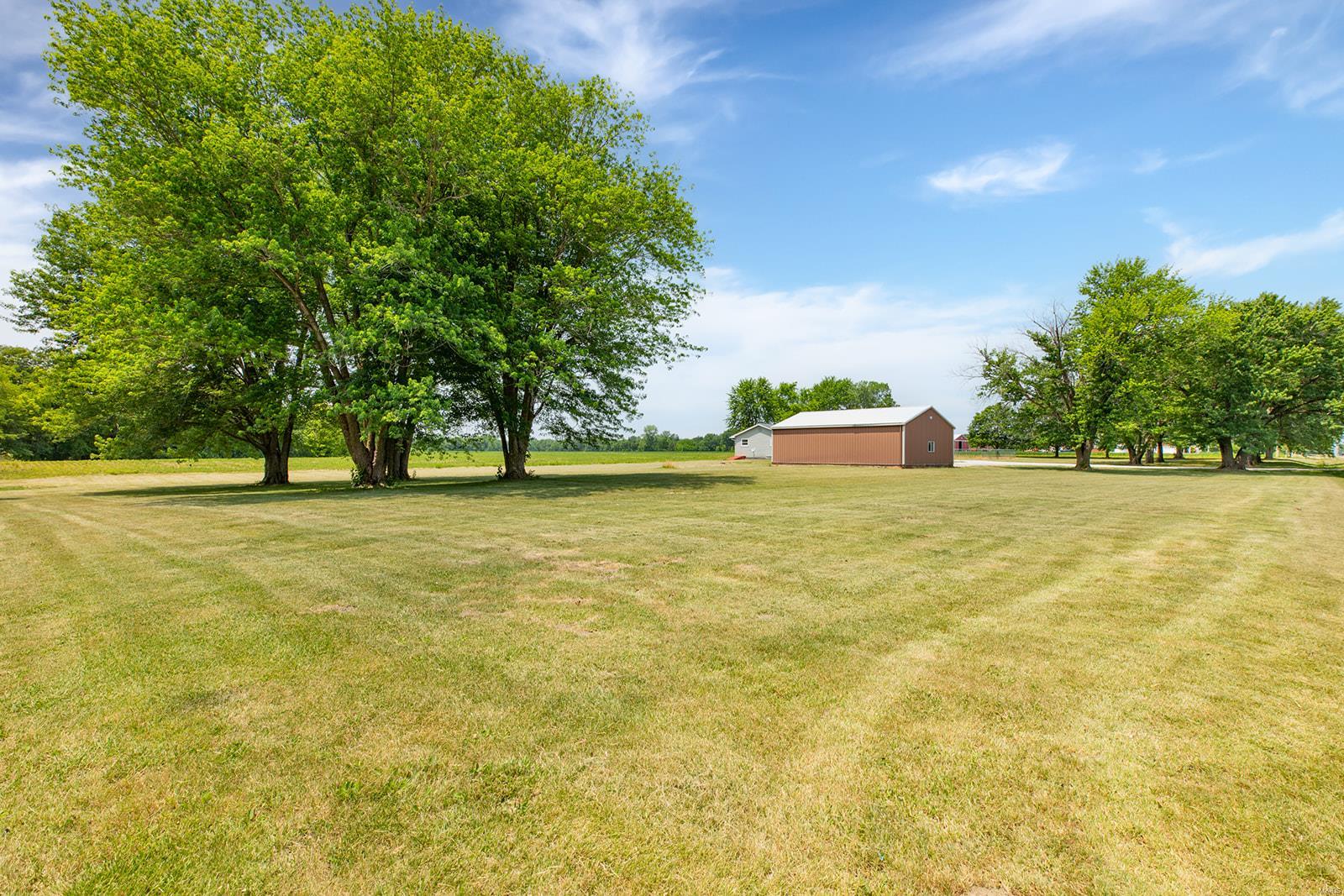 4519 Shipman Cutoff Road Bunker Hill, IL 62014 - Photo 4 of 52 Gallery Image 4