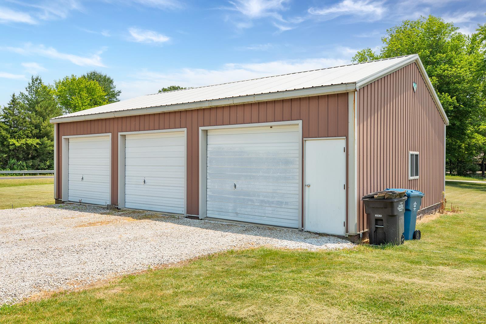 4519 Shipman Cutoff Road Bunker Hill, IL 62014 - Photo 7 of 52 Gallery Image 7