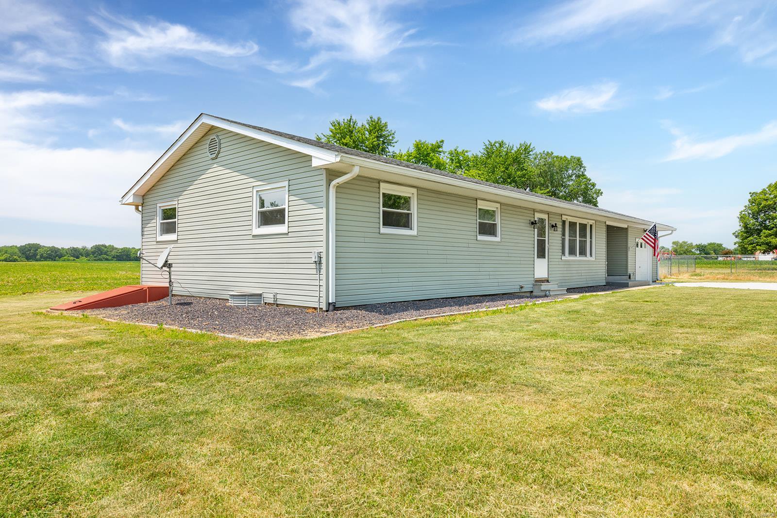 4519 Shipman Cutoff Road Bunker Hill, IL 62014 - Photo 8 of 52 Gallery Image 8