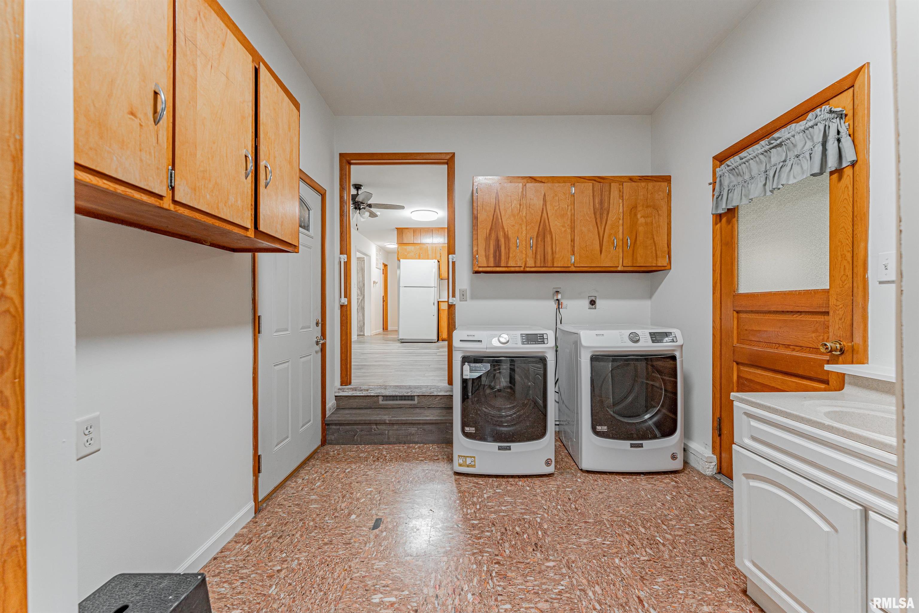 305 Kennedy Road Elkhart, IL 62634 - Photo 17 of 22