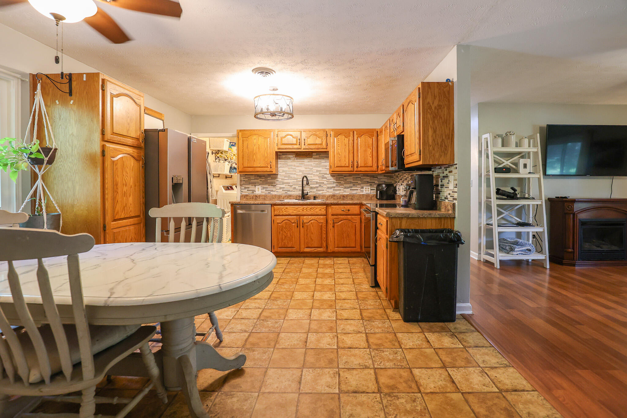 6765 Ivo Wurth Road Paducah, KY 42001 - Photo 21 of 44 Kitchen