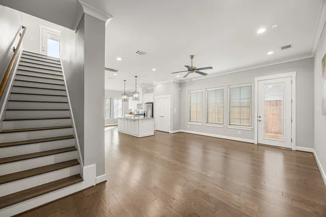 $595,000 | 2307 Langston Street, Houston, TX 77007