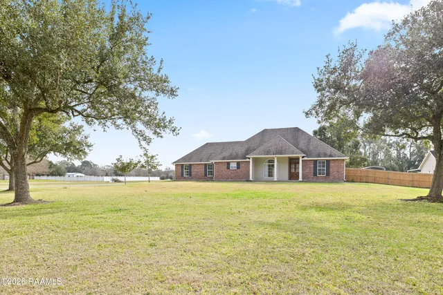 $370,000 | 9917 Jefferson Island Road, New Iberia, LA 70560