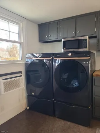 a close up of a washer and dryer