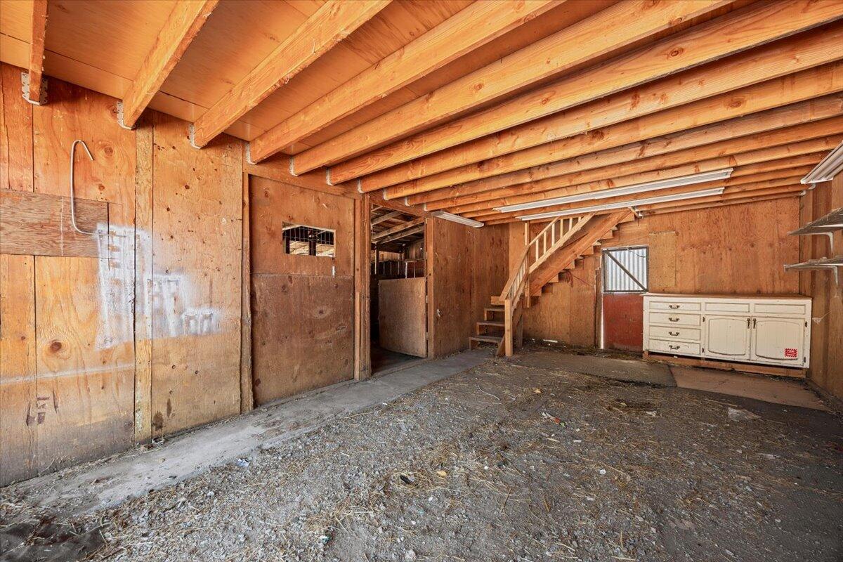 1518 Upper Applegate Road Jacksonville, OR 97530 - Photo 34 of 42 34-IMG_2192