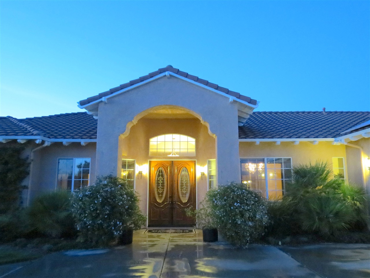 2130 Spring Flower Drive Fallbrook, CA 92028 - Photo 3 of 25
