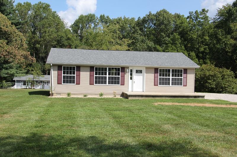 4233 East Farr Road Bloomington, IN 47408 - Photo 3 of 14