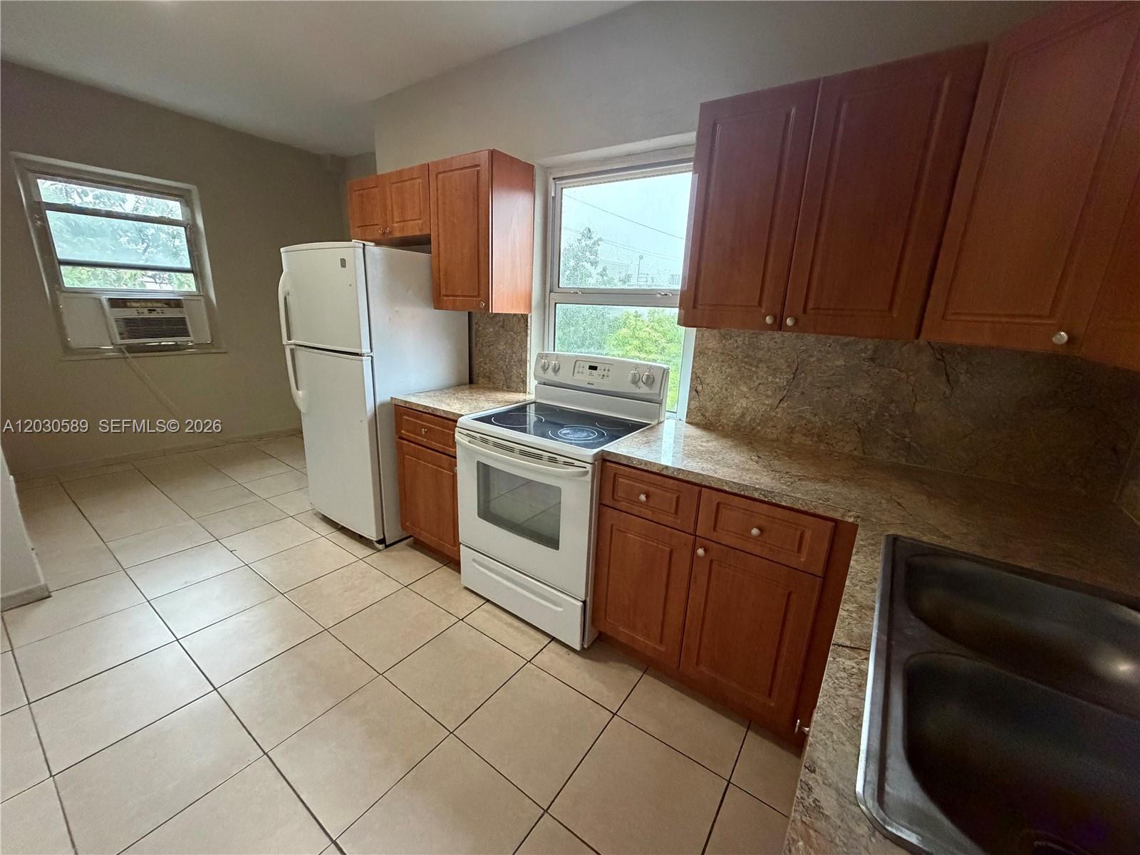 1422 Northwest 26th Avenue, Unit TOP Miami, FL 33125 - Photo 2 of 12