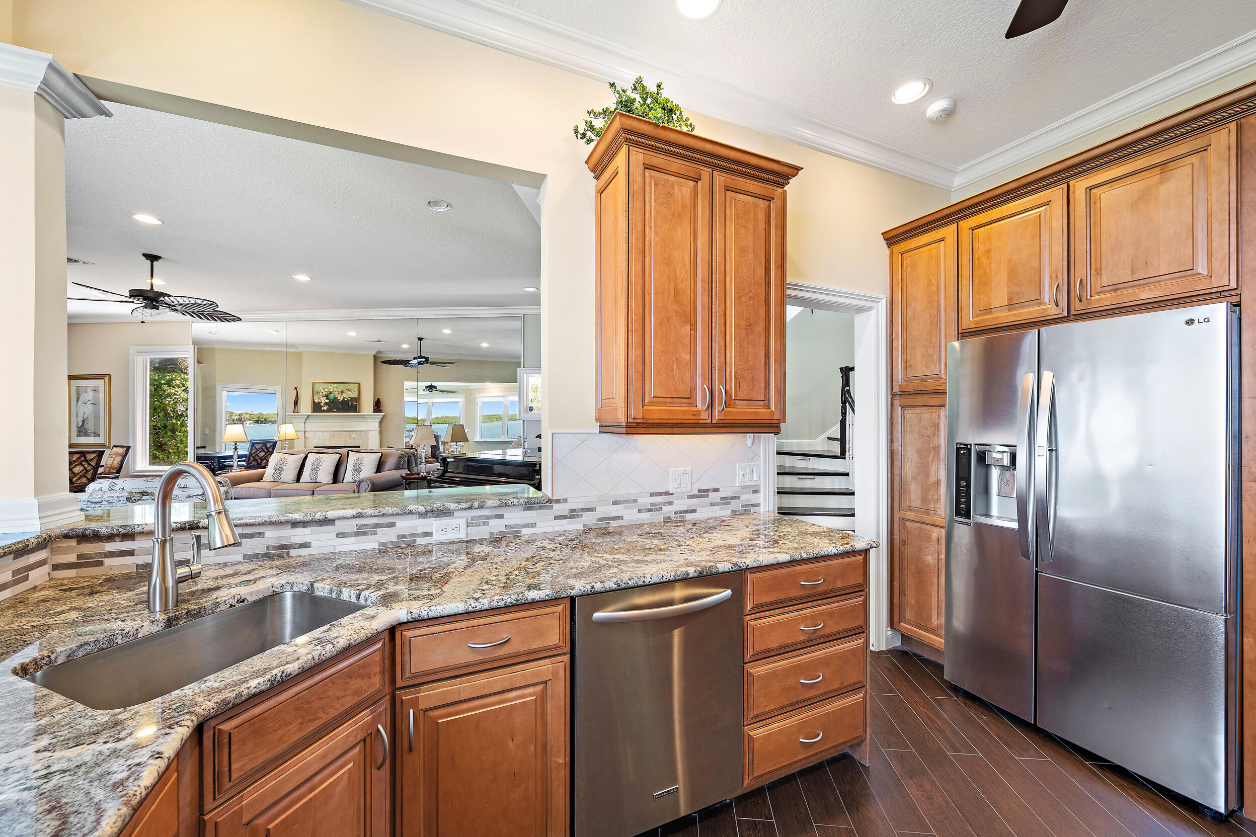 19932 Scrimshaw Way Jupiter, FL 33469 - Photo 18 of 26 Kitchen