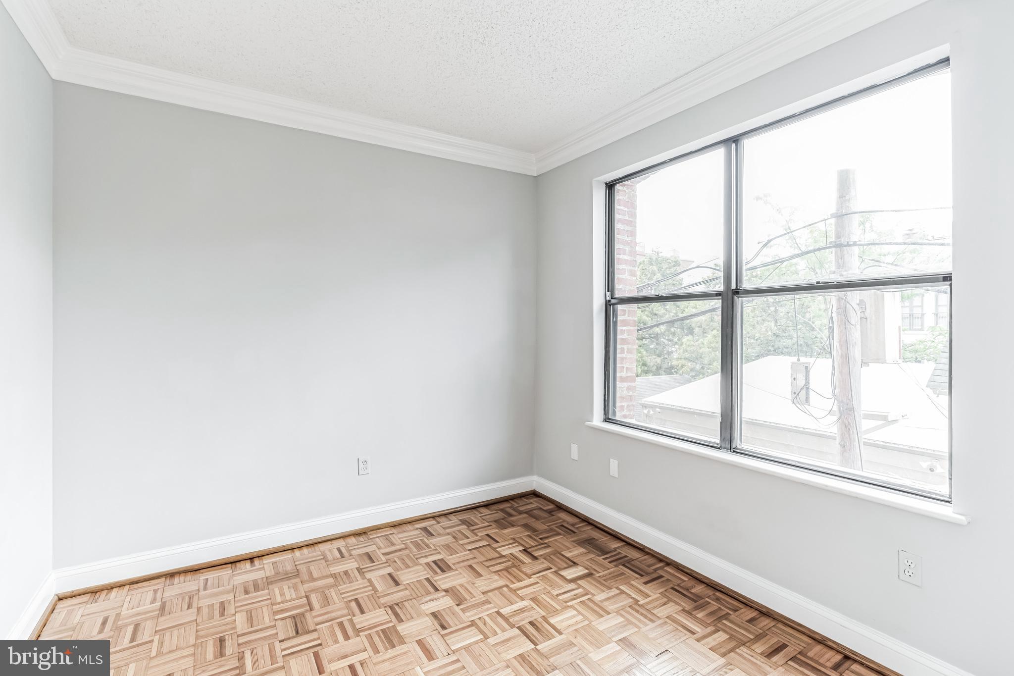 2123 California Street Northwest, Unit C6 Washington, DC 20008 - Photo 12 of 32 Large den, ideal for office, bedroom, gym