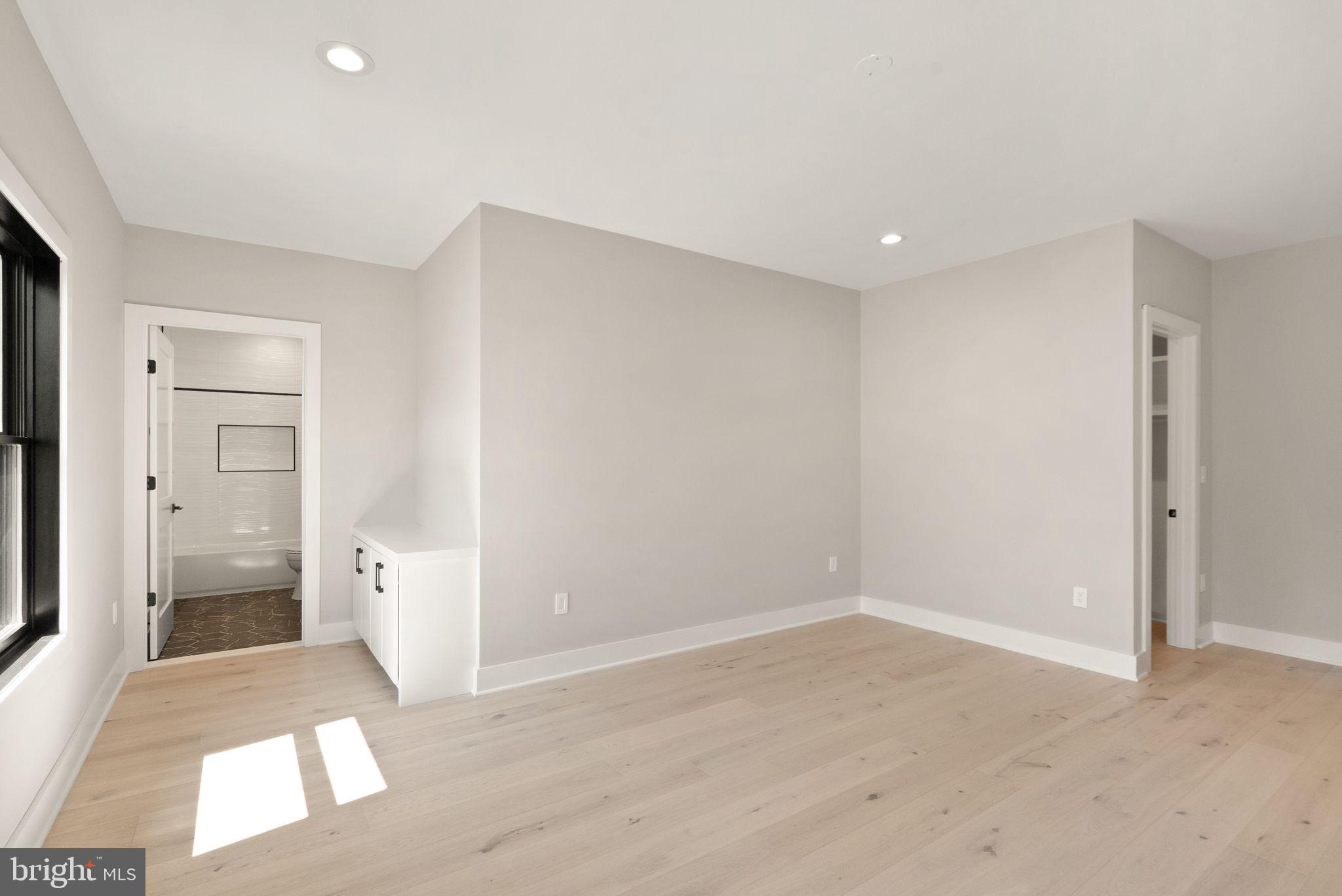 6329 Halsey Road McLean, VA 22101 - Photo 64 of 94 Bright and airy modern space.