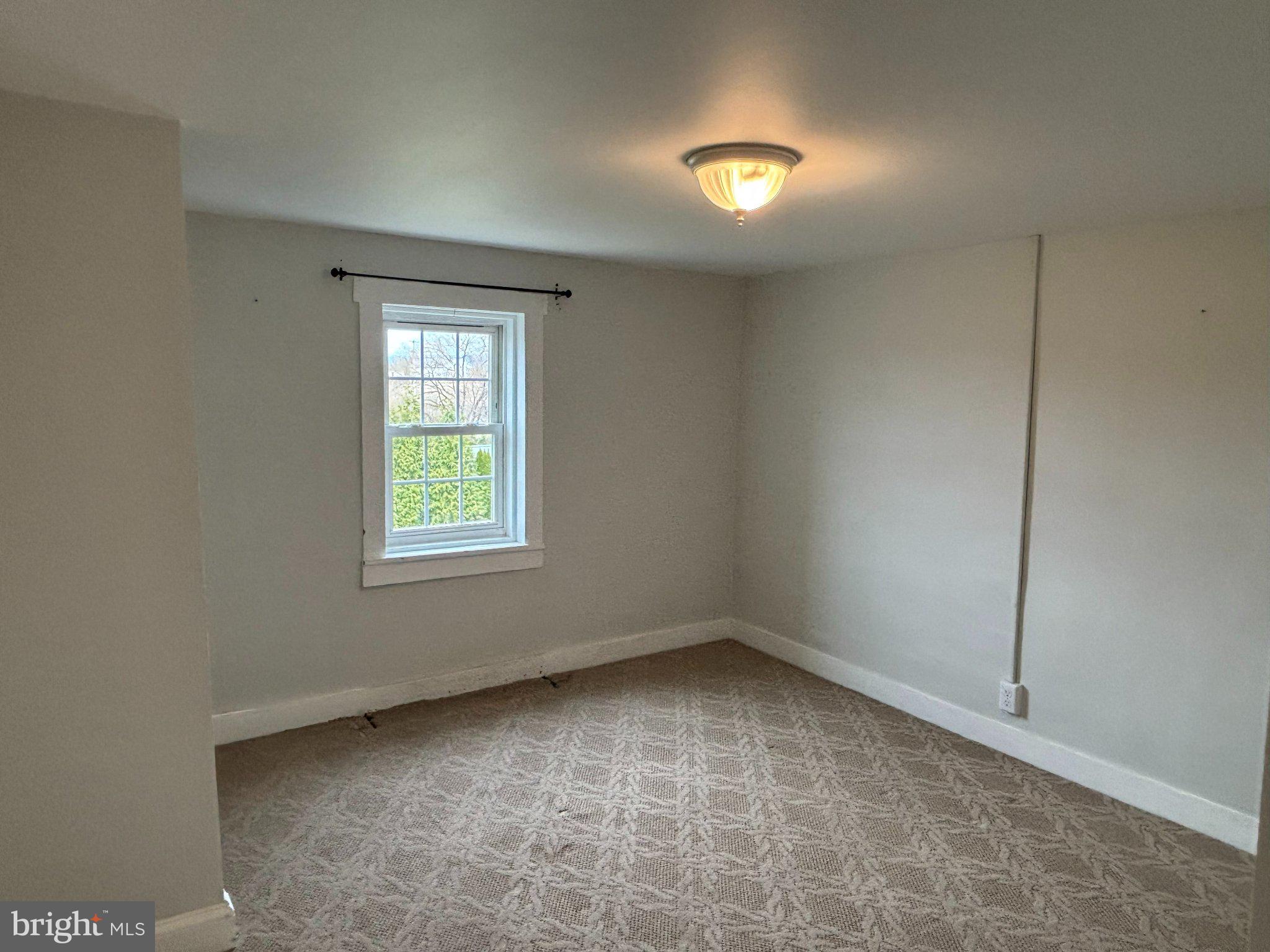 21 Greble Road Myerstown, PA 17067 - Photo 20 of 32 Bright and airy blank canvas room.
