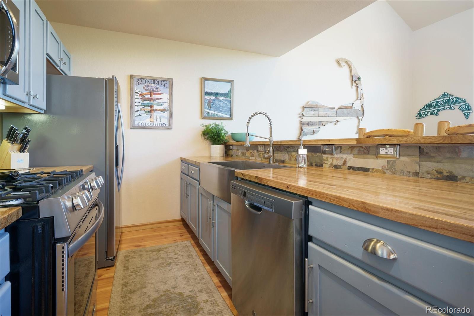 9064 Ryan Gulch Road Silverthorne, CO 80498 - Photo 7 of 36 Gallery Image 7