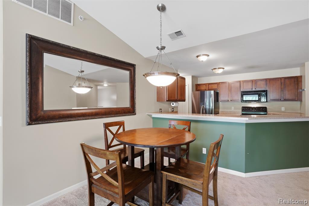 320 North Wixom Road, Unit 30 Wixom, MI 48393 - Photo 10 of 28