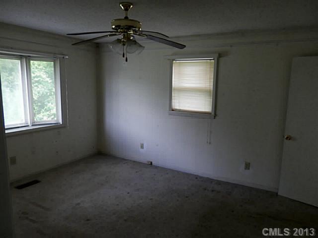 118 Iron Station Road Dallas, NC 28034 - Photo 6 of 9 Gallery Image 6