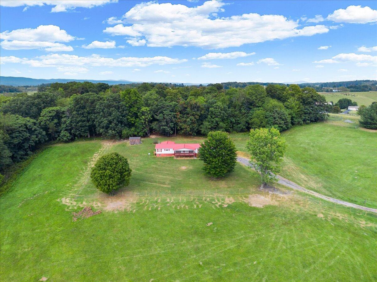 5308 Thornspring Road Pulaski, VA 24301 - Photo 74 of 85 (74) 5308_Thornspring_Rd_Pulask_VA