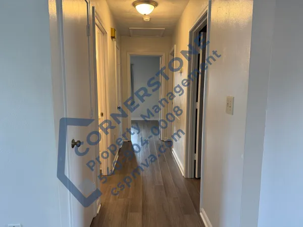 $1,425 | 1105 Lakeview Place, Roanoke, VA 24019